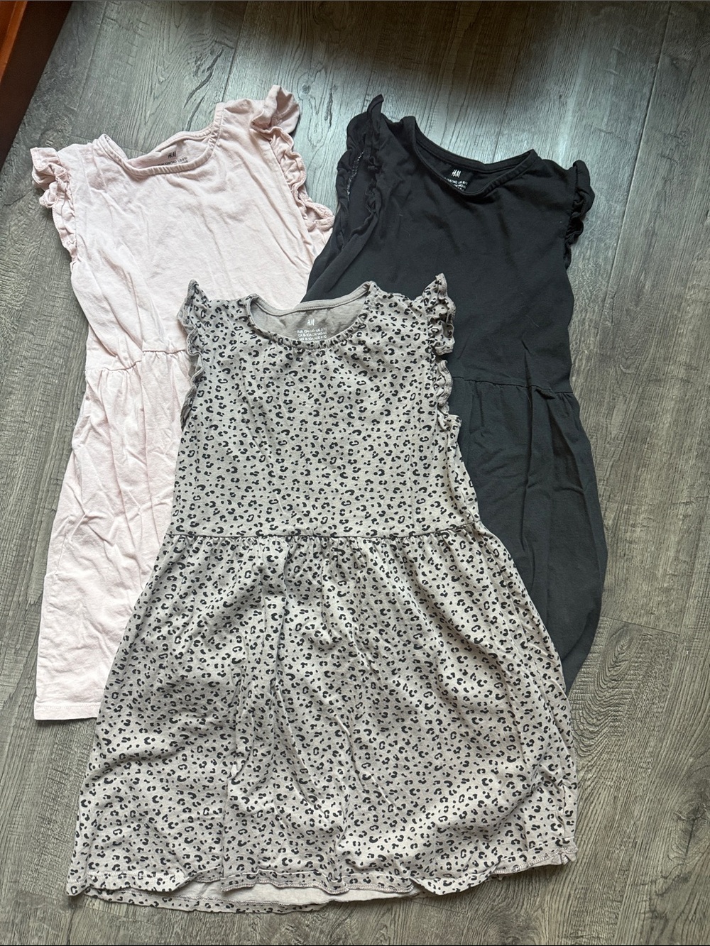 H&M Girls Dresses in Light Pink, Black and Gray Leopard